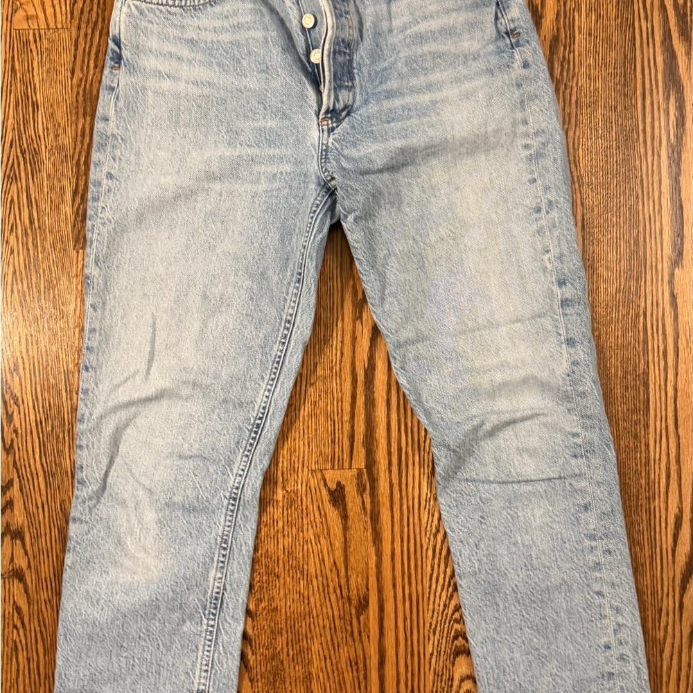Agolde Riley Crop Jeans in light blue